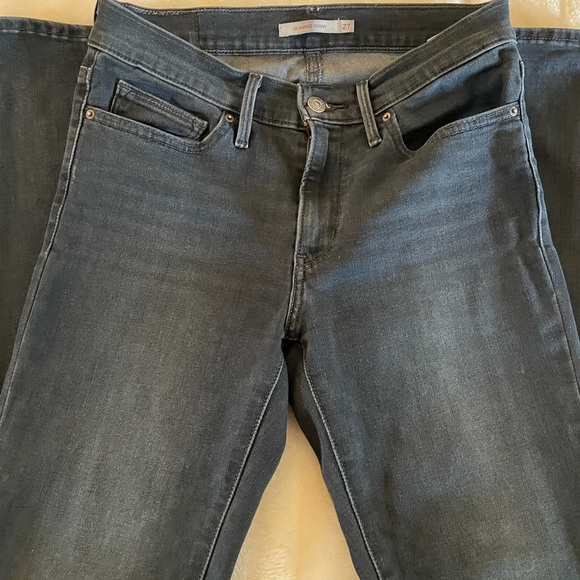 Levi’s Slimming Skinny | EUC - Picture 3 of 4